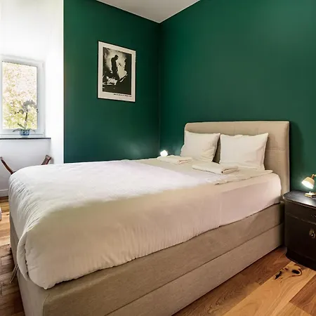 Rentplanet - Wolbromska Apartman *
